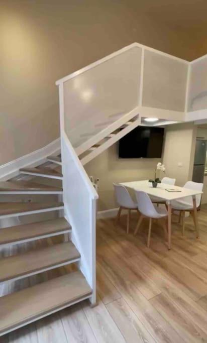 Lovely Apartment In Pogradec City With A Lake View المظهر الخارجي الصورة