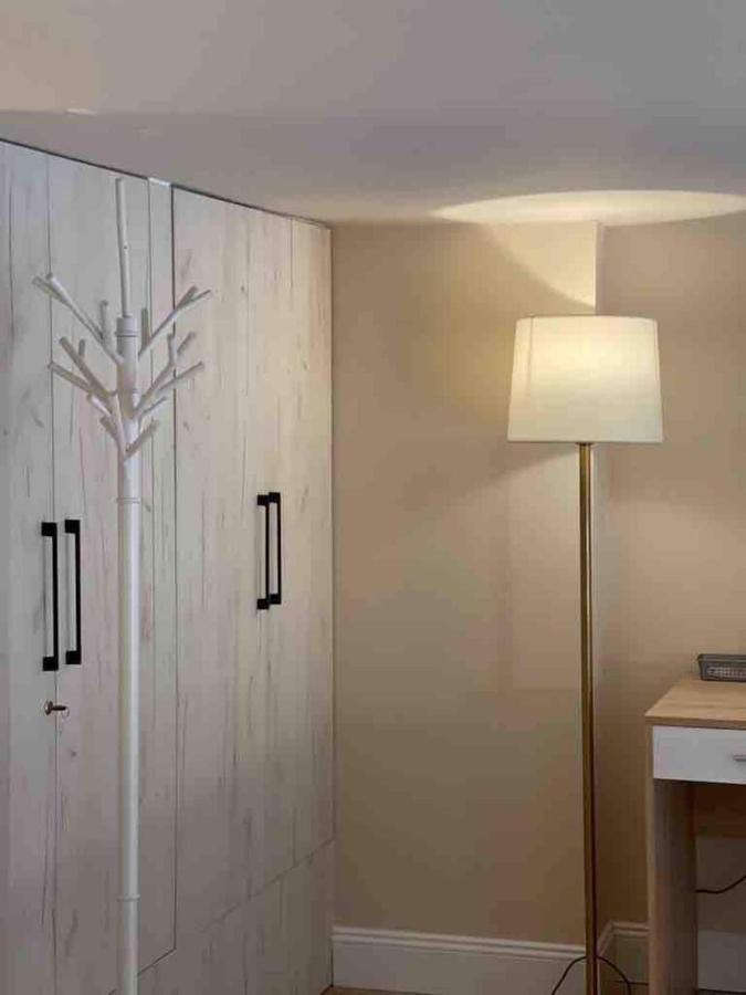 Lovely Apartment In Pogradec City With A Lake View المظهر الخارجي الصورة